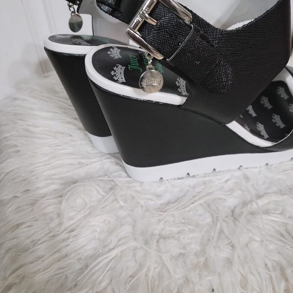 Juicy Couture sandals - Picture 9 of 9